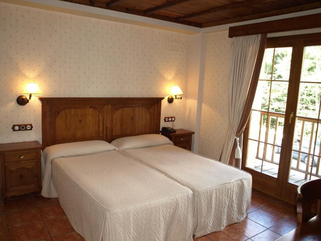 Hotel Bocale Sallent de Gállego Quarto foto